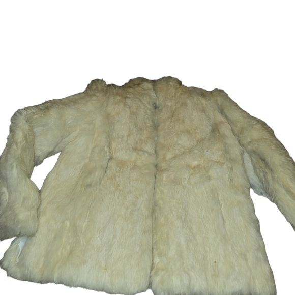 Jackets & Blazers - Beautiful Dyed Rabbit fur coat. READ DESCRIPTION
